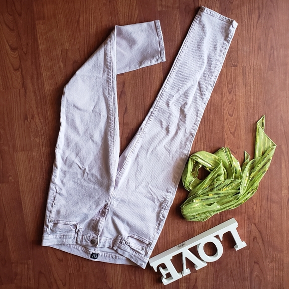 👖3/$20 Womans Gap Skinny Jeans 29R - Picture 3 of 6